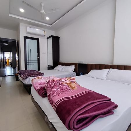 Hotel Jyoti Shree Ujjain Eksteriør bilde