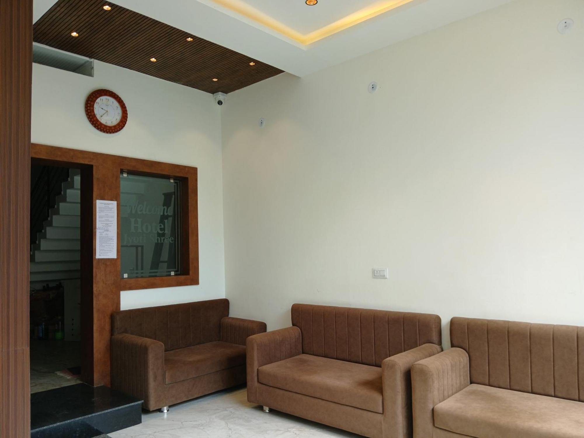 Hotel Jyoti Shree Ujjain Eksteriør bilde