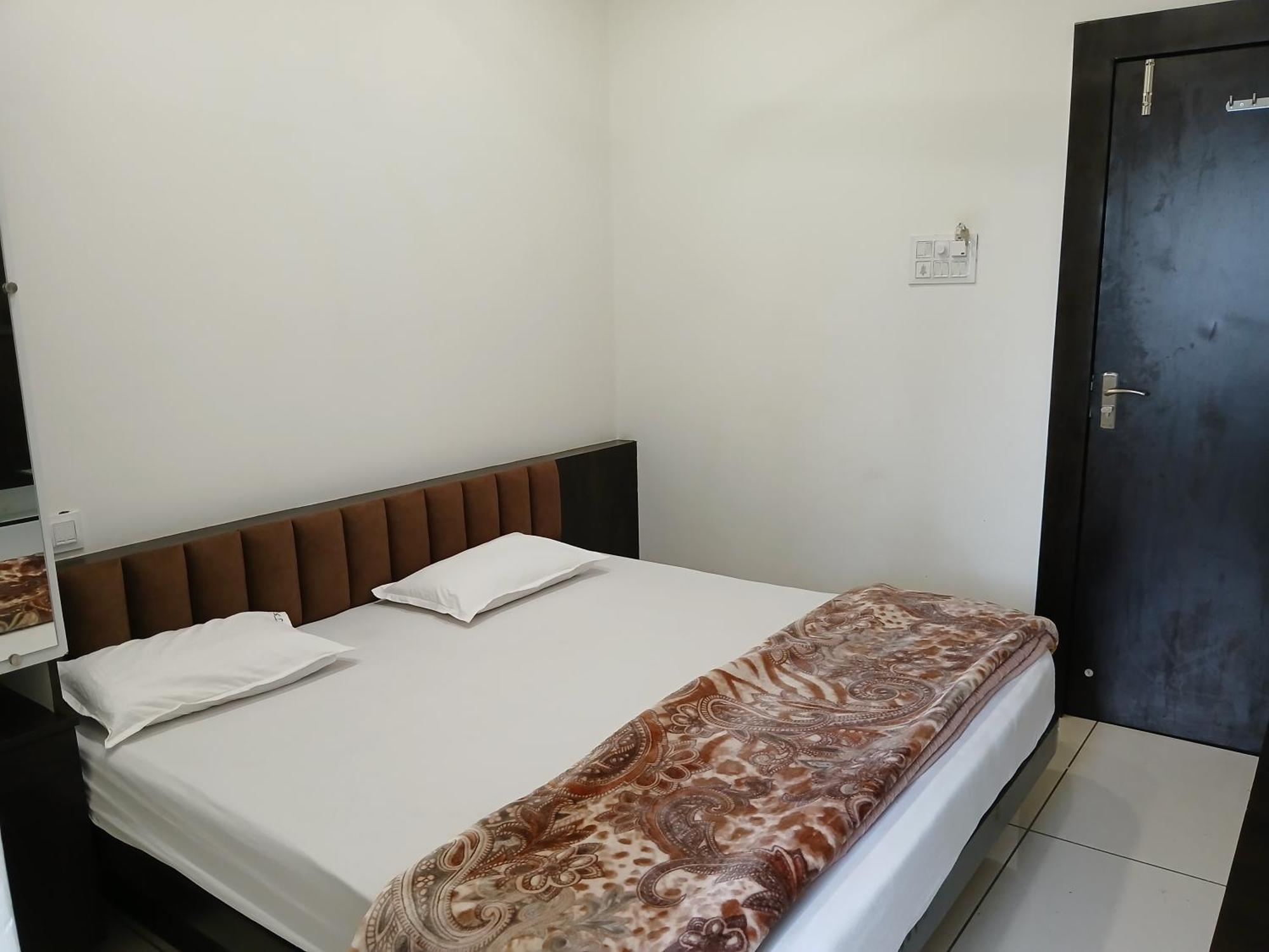 Hotel Jyoti Shree Ujjain Eksteriør bilde