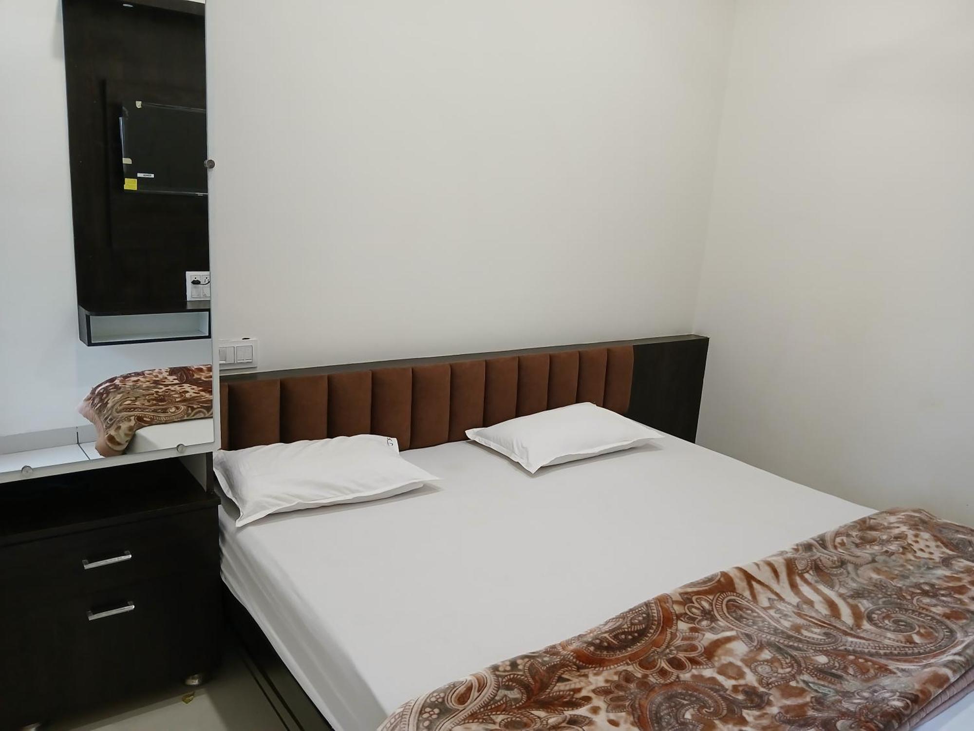 Hotel Jyoti Shree Ujjain Eksteriør bilde