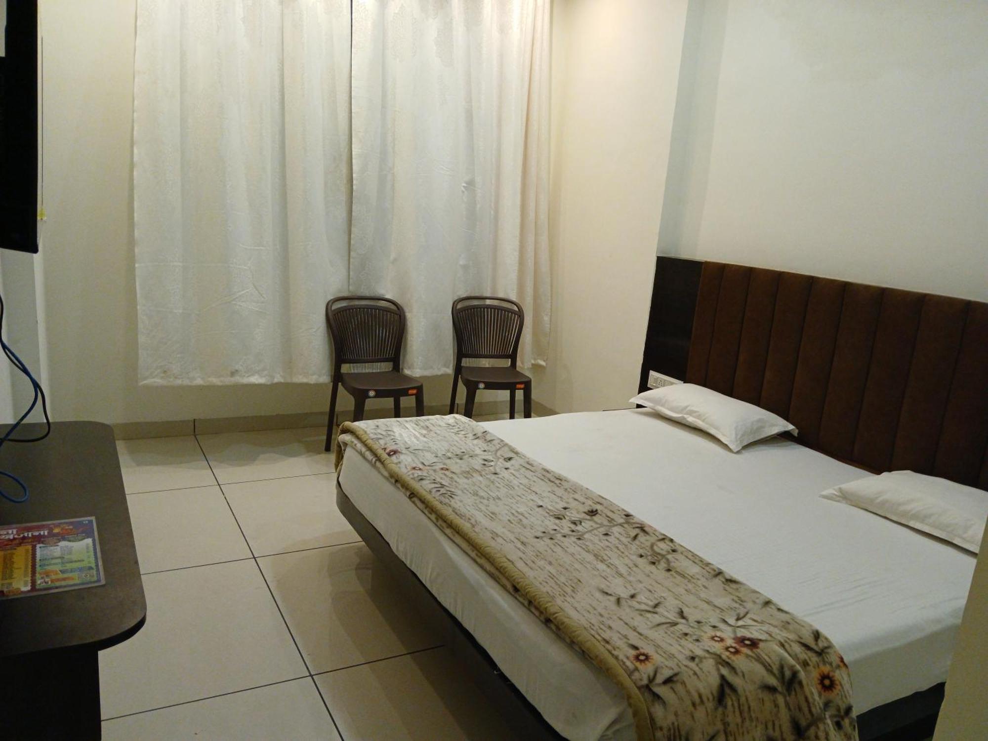 Hotel Jyoti Shree Ujjain Eksteriør bilde